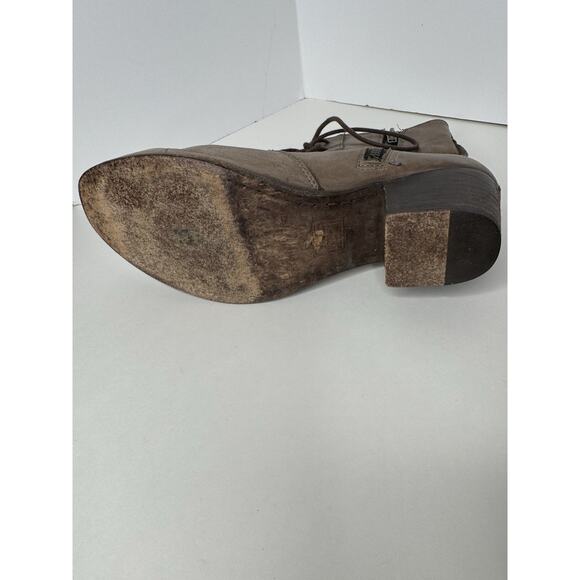 Frye Women’s Size 8 Lace Up Courtney Combat Gray Taupe Boot Block Heels Grunge - Picture 8 of 12